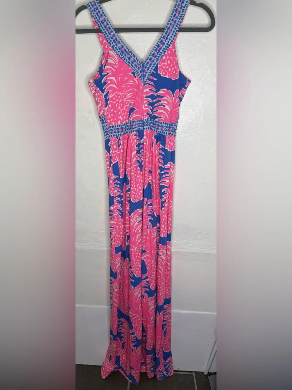 Lilly Pulitzer Taryn Pineapple Maxi Dress in Pink and Blue Size 2 Colorful